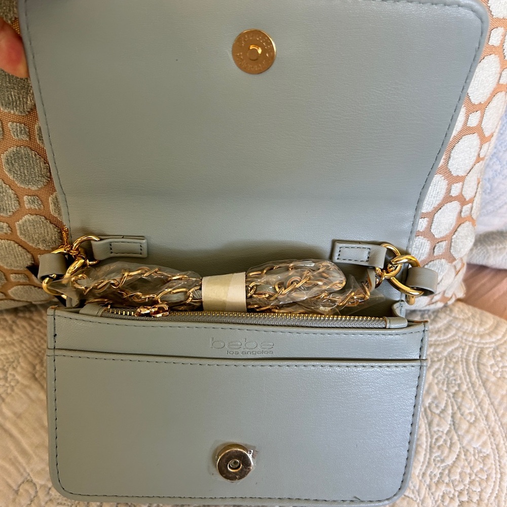 “bebe” Clutch handbag w/braided chain handle - light blue - Picture 6 of 9